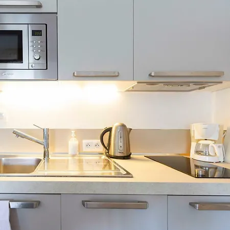 Appartement Fully Equipped Air-conditioned Studio Under The Roofs Of Old