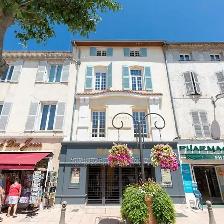 Διαμέρισμα Fully Equipped Air-conditioned Studio Under The Roofs Of Old *